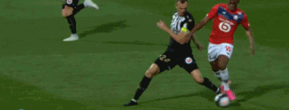 足球世界杯出现本届最快进球，仅9秒