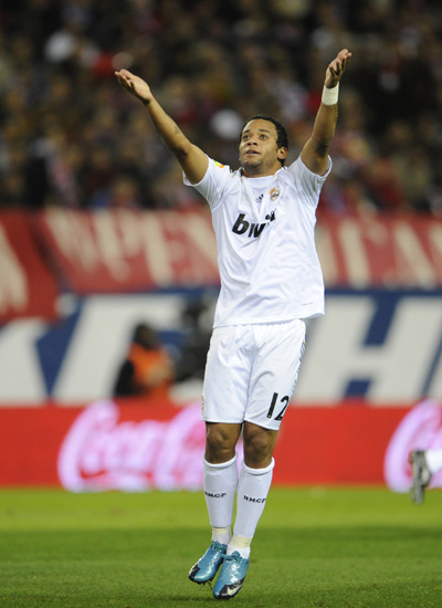 意媒：那不勒斯、米兰、曼城、巴萨关注乌迪内斯中场阿蒂尔